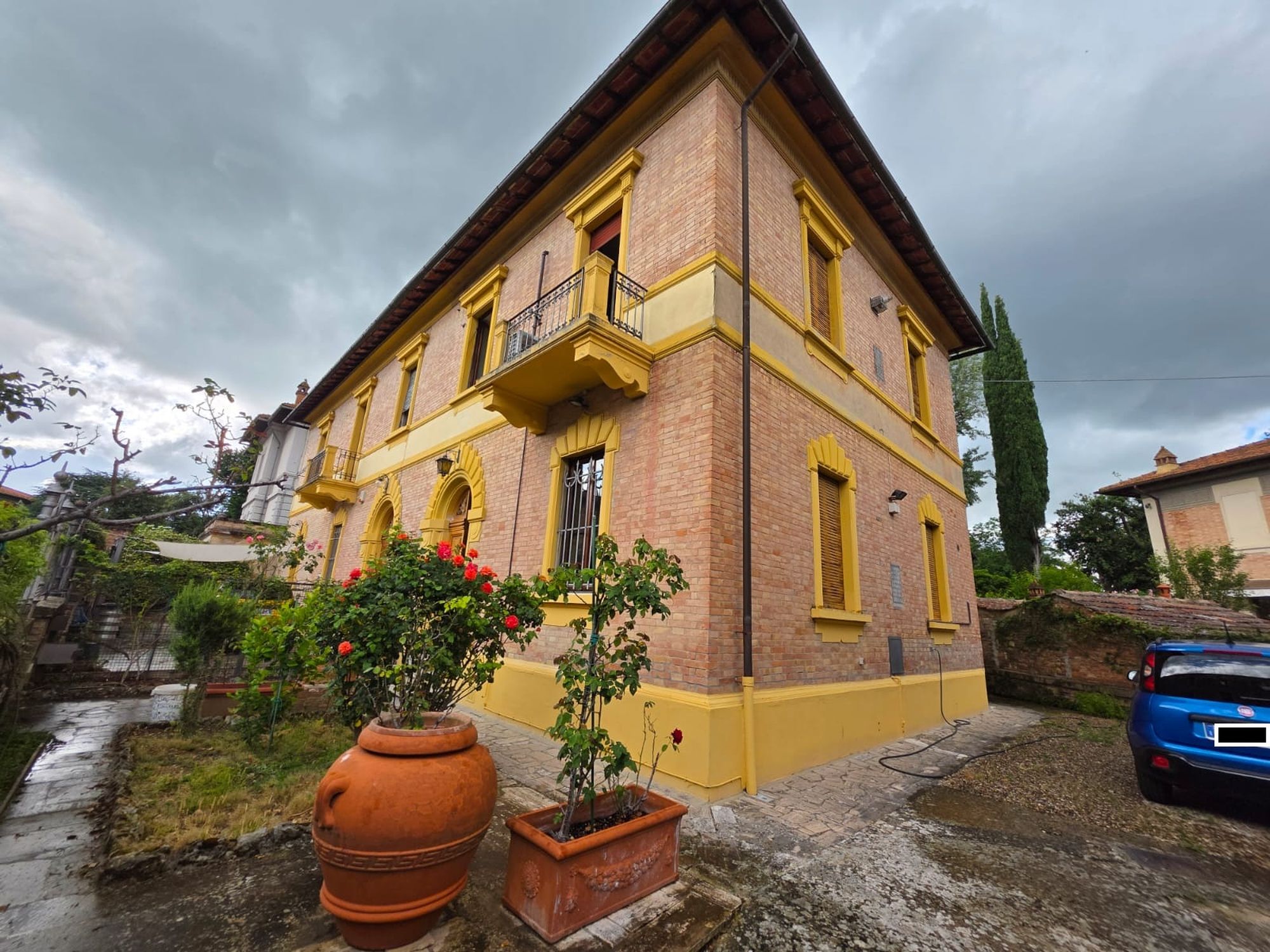 apartment for sale siena near the center